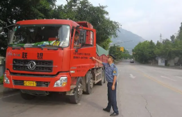 我市整治道路运输执法突出问题显成效